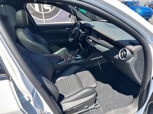 Used 2023 Alfa Romeo Stelvio Estrema AWD/4WD image 67