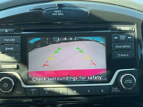 Used 2017 Nissan Juke SV image 16