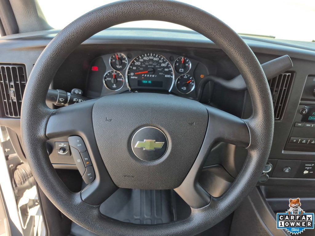 Used 2015 Chevrolet Express 2500 RWD image 11