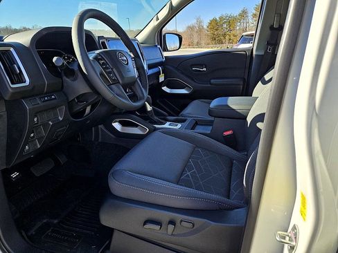 New 2026 Nissan Frontier SV image 7