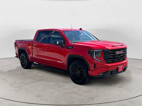Used 2025 GMC Sierra 1500 Elevation w/ Elevation Premium Package AWD/4WD image 8