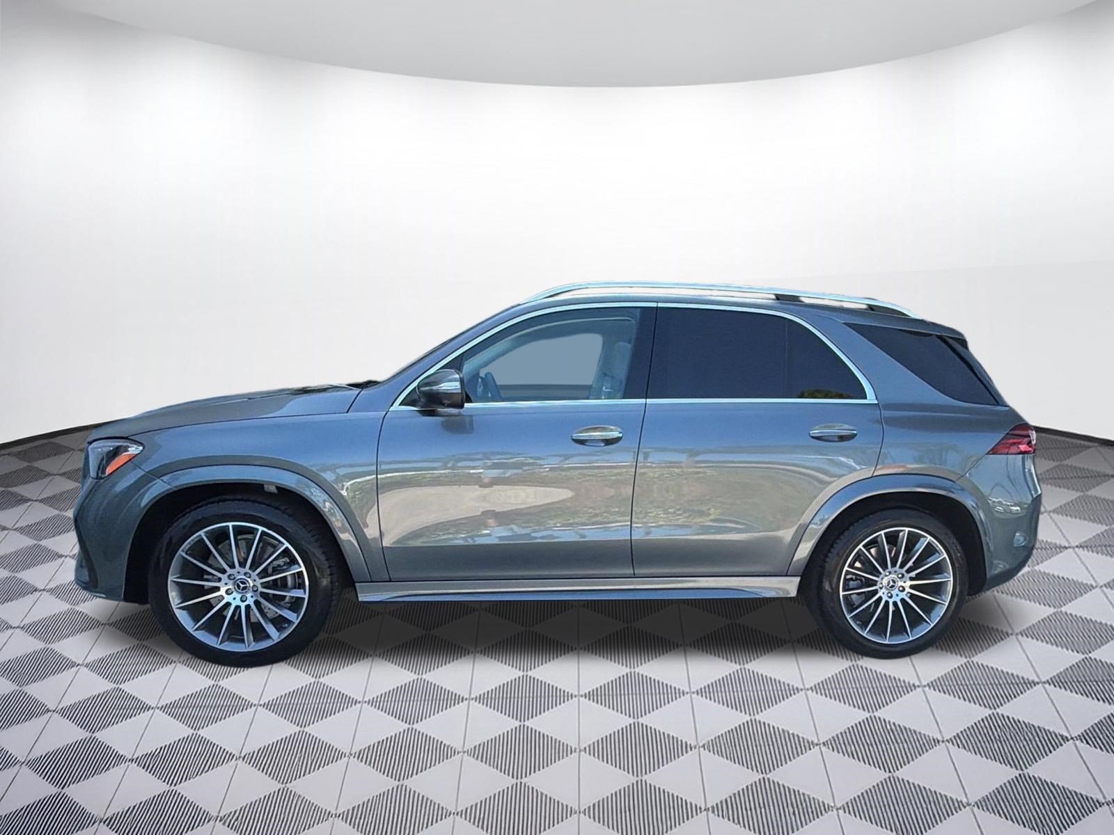 Used 2026 Mercedes-Benz GLE 350 4MATIC image 2