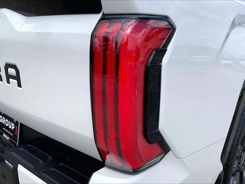 Used 2025 Toyota Tundra Platinum AWD/4WD image 30