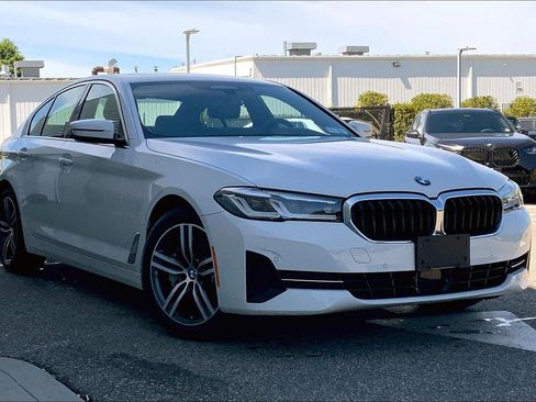 Used 2022 BMW 530i xDrive w/ Premium Package AWD/4WD image 7