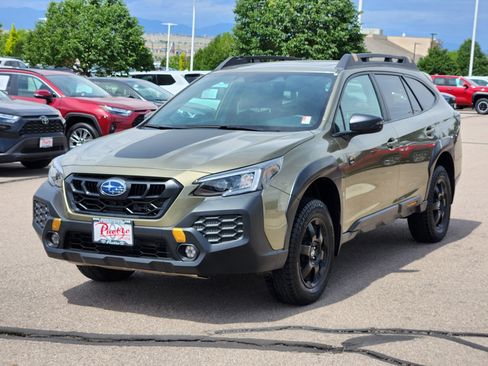 Used 2025 Subaru Outback Wilderness w/ Wilderness Package AWD/4WD image 4
