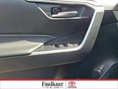 Certified 2025 Toyota RAV4 XLE AWD/4WD image 12