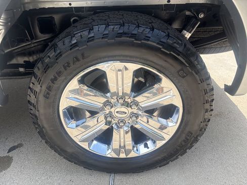 Used 2020 Ford F150 Lariat AWD/4WD image 16