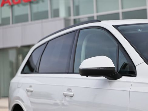 Used 2025 Audi Q7 2.0T Premium Plus AWD/4WD image 3