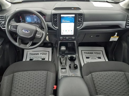 Used 2025 Ford Ranger XL image 14