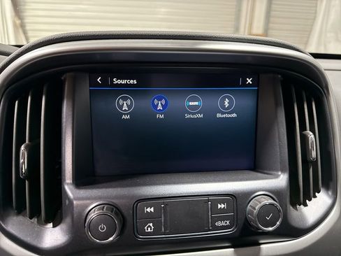 Used 2022 Chevrolet Colorado LT w/ Fleet Safety Package image 31