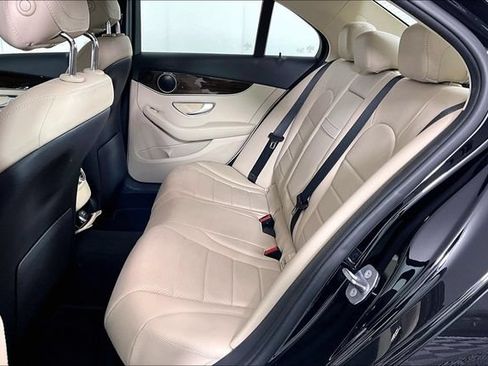 Used 2019 Mercedes-Benz C 300 Sedan image 3
