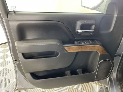 Used 2015 Chevrolet Silverado 1500 LTZ AWD/4WD image 10