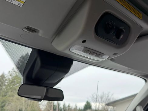 Used 2019 Ford Transit 150 XL image 25