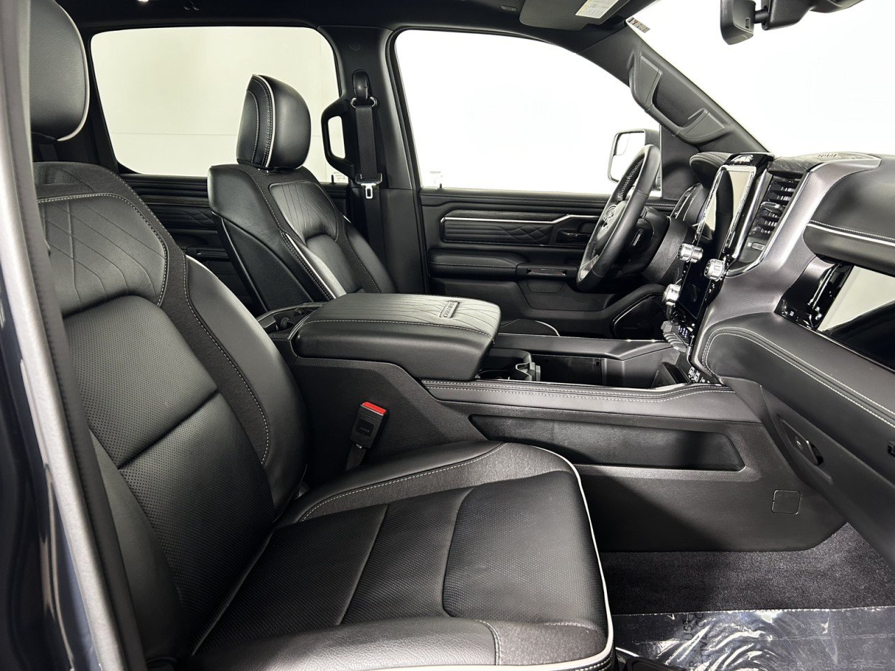 Used 2026 RAM 1500 Limited AWD/4WD image 10