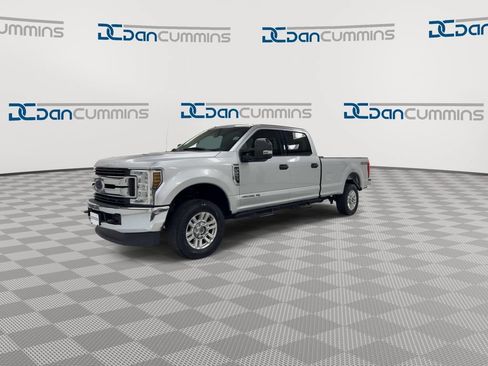 Used 2017 Ford F250 XLT AWD/4WD image 4