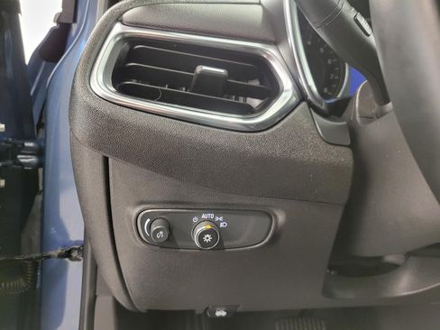 Used 2024 Chevrolet Equinox LT image 10