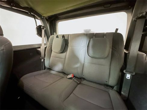 Used 2019 Jeep Wrangler Sport image 23