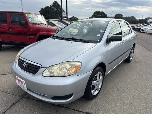 Used 2005 Toyota Corolla CE image 1