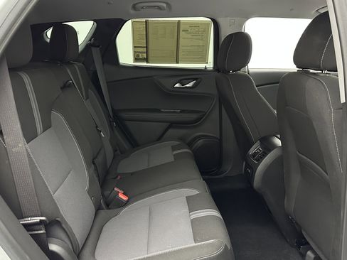 Used 2025 Chevrolet Blazer LT image 31