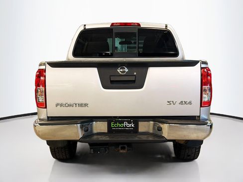 Used 2019 Nissan Frontier SV image 7