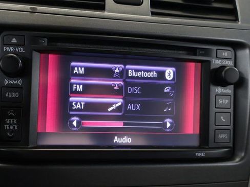 Used 2013 Toyota Corolla LE Special Edition image 21