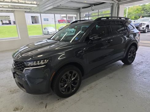 Certified 2023 Kia Sorento X-Line EX AWD/4WD image 2