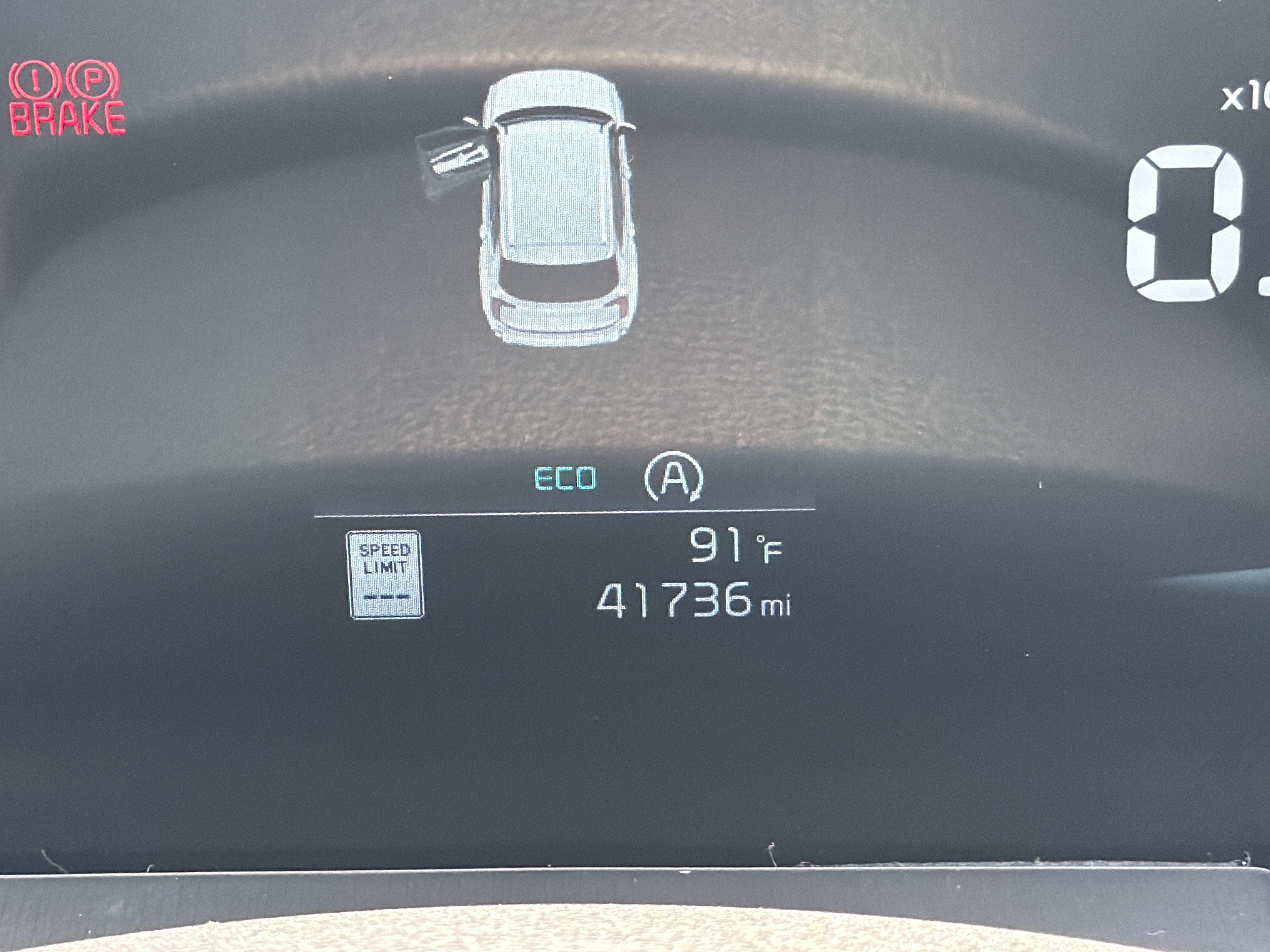 Used 2025 Kia Telluride S FWD image 28
