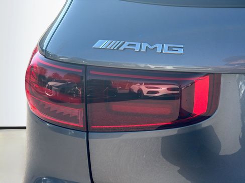 Used 2025 Mercedes-Benz GLB 35 AMG 4MATIC image 11