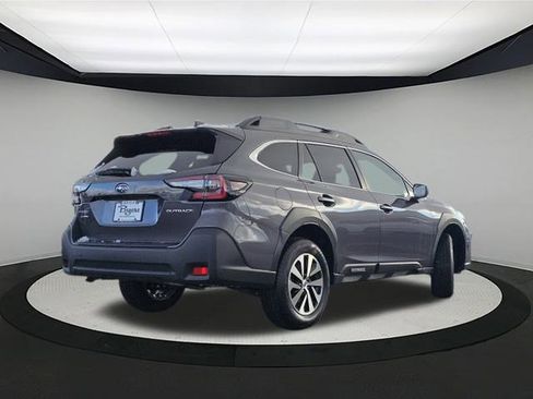 New 2025 Subaru Outback Premium image 7