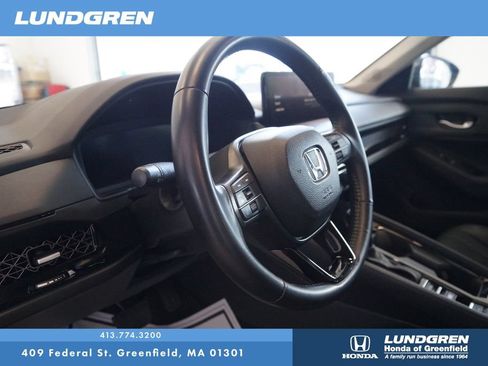Used 2025 Honda Accord EX-L image 12