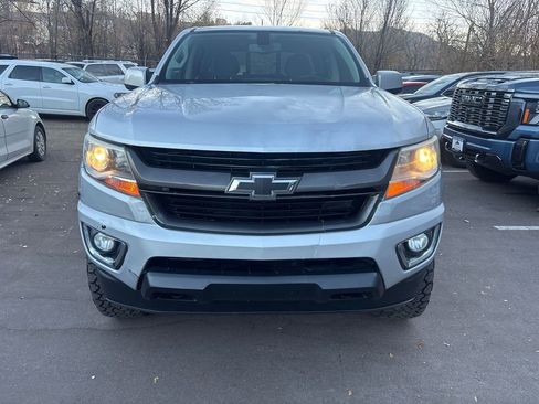 Used 2017 Chevrolet Colorado Z71 image 2