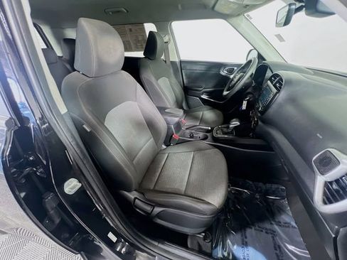 Used 2021 Kia Soul S image 30