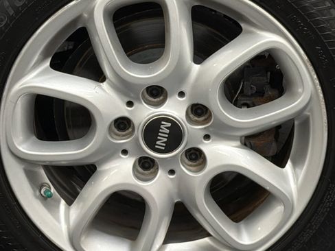 Used 2016 MINI Cooper Clubman FWD image 5