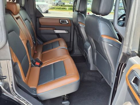Used 2022 Ford Bronco Outer Banks AWD/4WD image 16