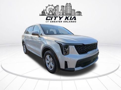 New 2026 Kia Sorento LX FWD image 8