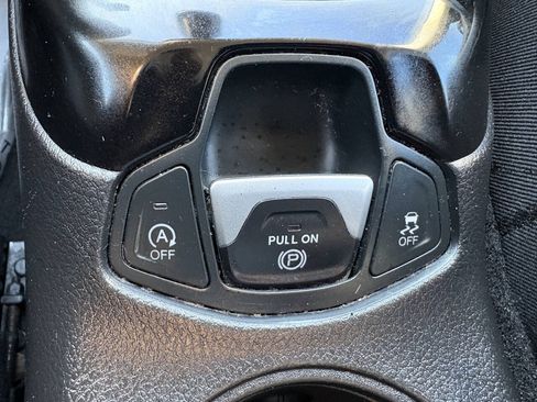 Used 2020 Jeep Compass Limited AWD/4WD image 38