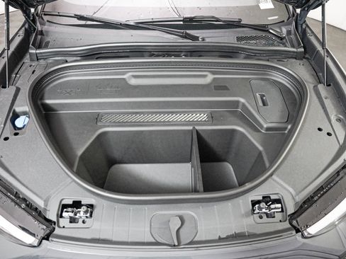 New 2025 Audi Q6 e-tron Premium Plus image 4