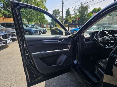 Used 2019 MAZDA CX-5 Sport FWD image 19