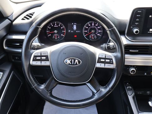 Used 2021 Kia Telluride S AWD/4WD image 14