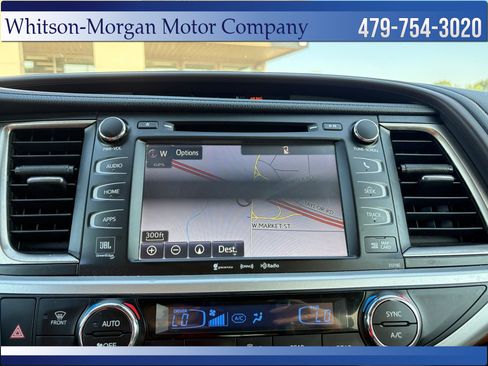 Used 2017 Toyota Highlander Limited Platinum FWD image 26