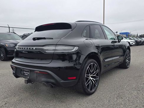 Used 2022 Porsche Macan image 3