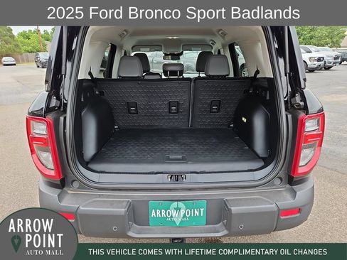Used 2025 Ford Bronco Sport Badlands AWD/4WD image 17