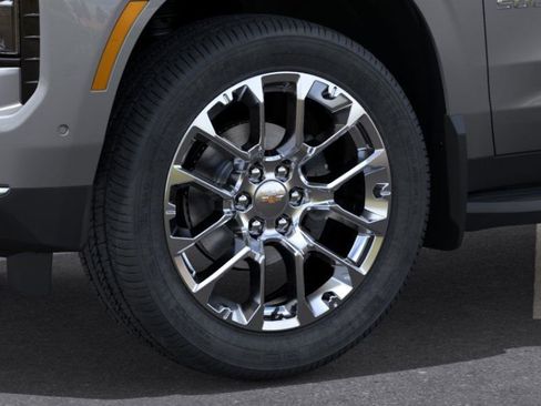 New 2026 Chevrolet Suburban LT w/ Comfort Package AWD/4WD image 10