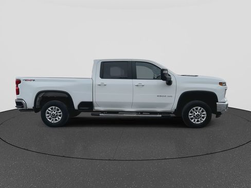 Used 2025 Chevrolet Silverado 2500 LT w/ Convenience Package image 7