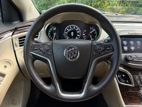 Used 2015 Buick LaCrosse Leather AWD/4WD image 29