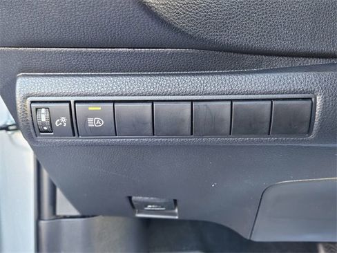 Used 2022 Toyota Corolla SE image 26