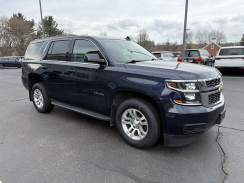 Used 2018 Chevrolet Tahoe LT image 3