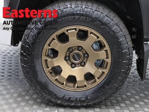 Used 2025 Toyota 4Runner Trailhunter AWD/4WD image 34