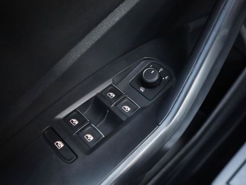 Used 2024 Volkswagen Jetta SE FWD image 36