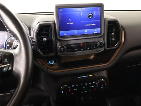 Used 2023 Ford Bronco Sport Outer Banks w/ Tech Package AWD/4WD image 5